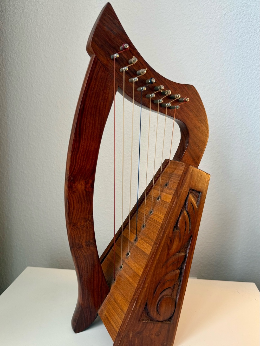 Handcrafted Brown Wooden Harp Sculpture – Decorative Home Art